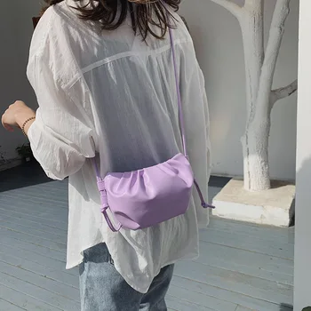 Sieviešu Rokassomu 2020. Gada Pavasarī Jauno Modes Mazo Messenger Bag Konfektes, Mīkstu Dizaineru Zīmolu Plecu Crossbody Soma Reizes Mākonis Sajūgs Soma